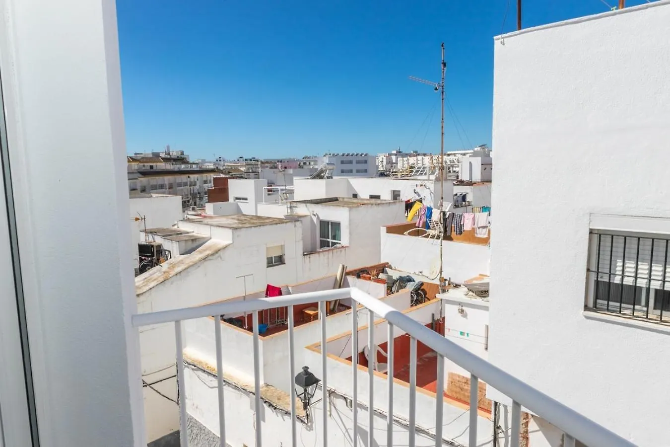 Casa Los Hierros | Reformada Cerca Playa Barbate 0*,